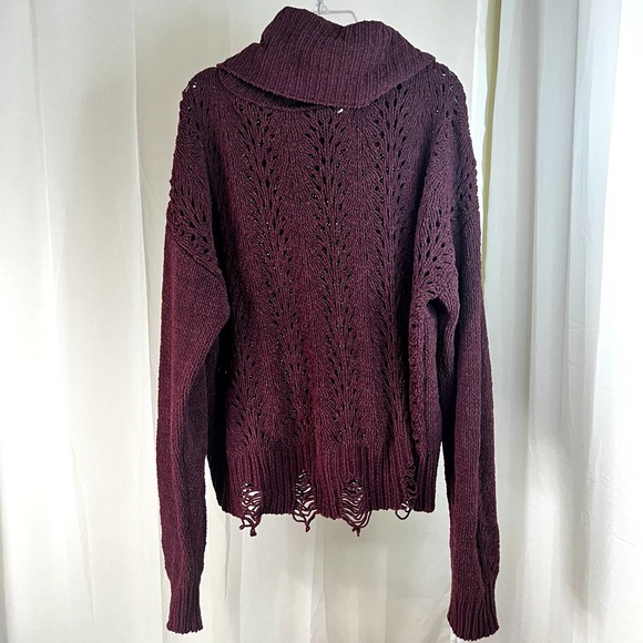 Buckle Chenille Burgundy Turtleneck Sweater size Medium oversized - Picture 8 of 10